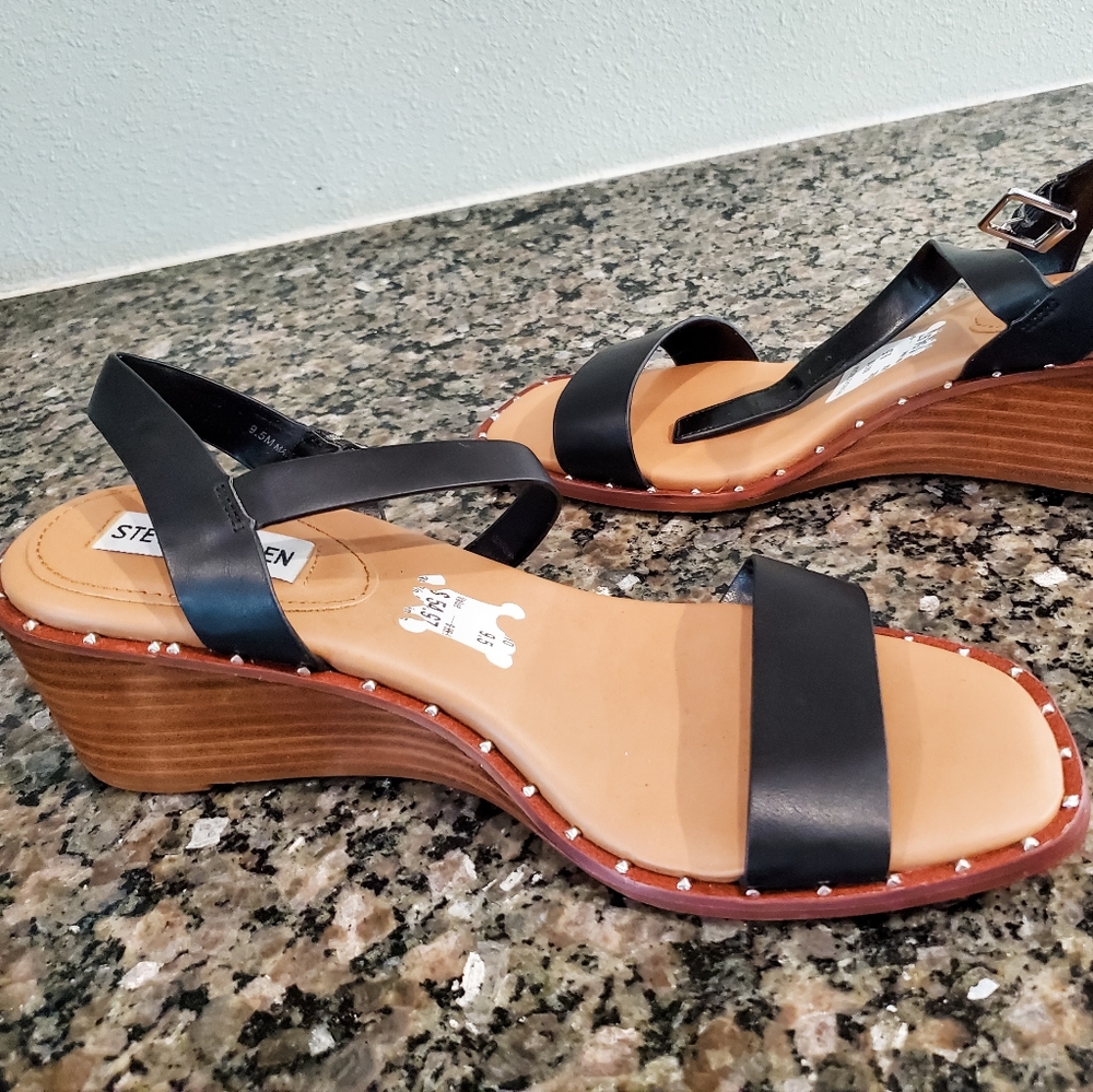 Steve Madden wedges